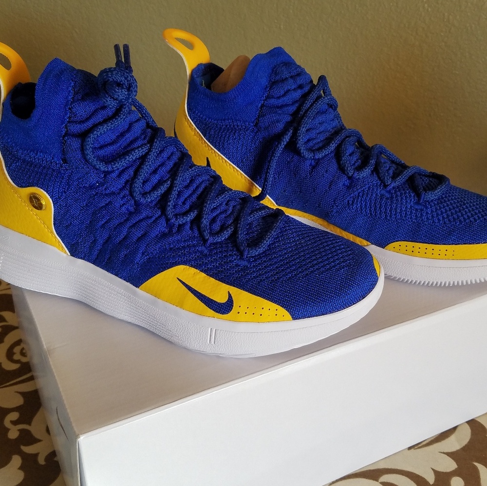 Nike ladies custom basketball shoes